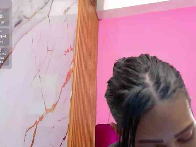yourcuteneighbourr webcam