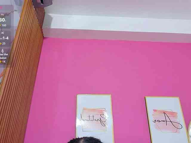 yourcuteneighbourr yourcuteneighbourr