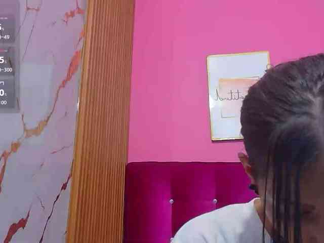 yourcuteneighbou... Live Webcam on BongaCams