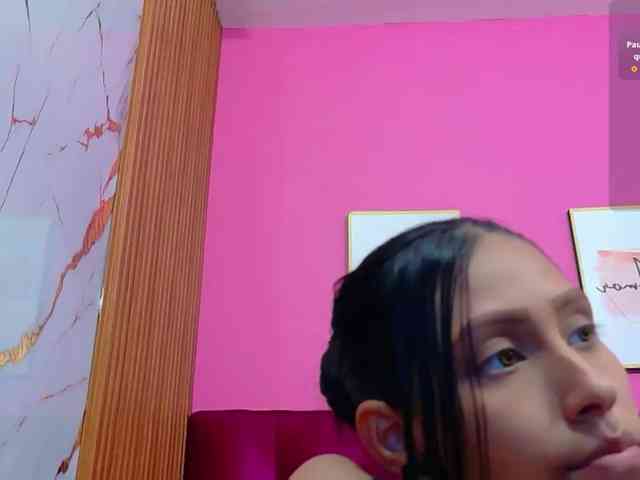 yourcuteneighbourr webcam