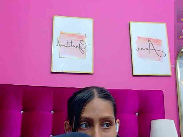 yourcuteneighbourr