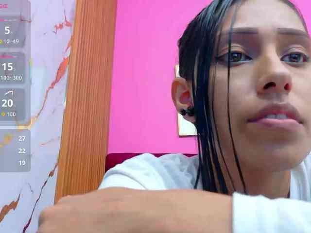 yourcuteneighbourr webcam