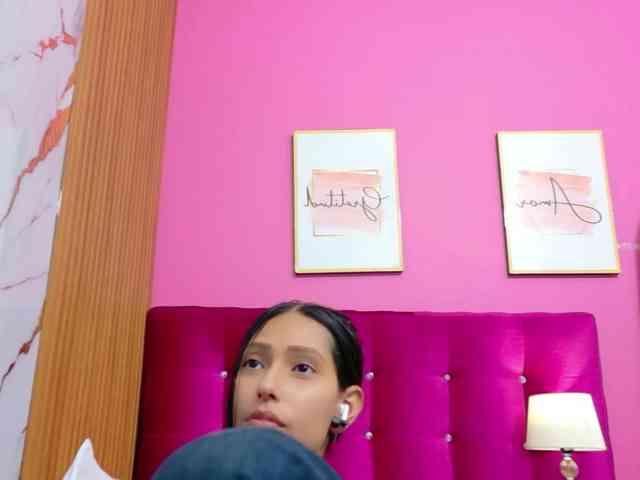 yourcuteneighbourr yourcuteneighbourr