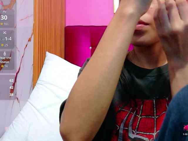 yourcuteneighbourr webcam