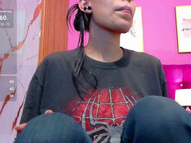 yourcuteneighbourr webcam