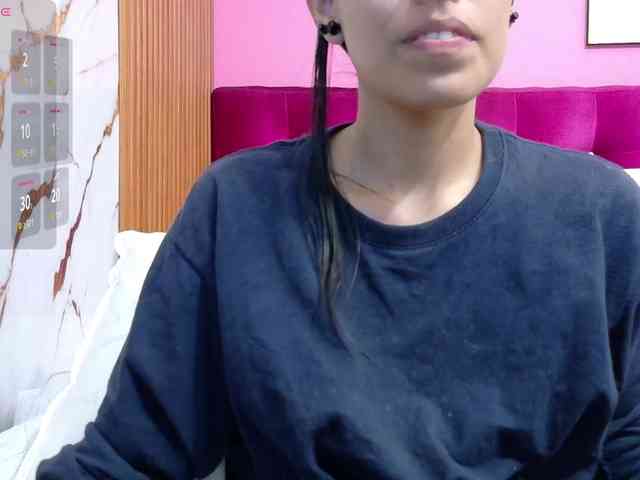 yourcuteneighbourr webcam