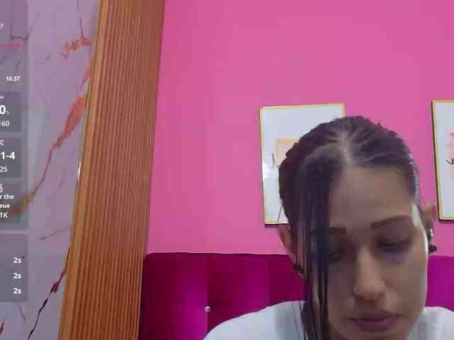 yourcuteneighbou... Live Webcam on BongaCams
