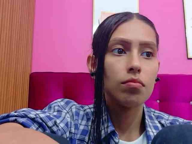 yourcuteneighbourr yourcuteneighbourr