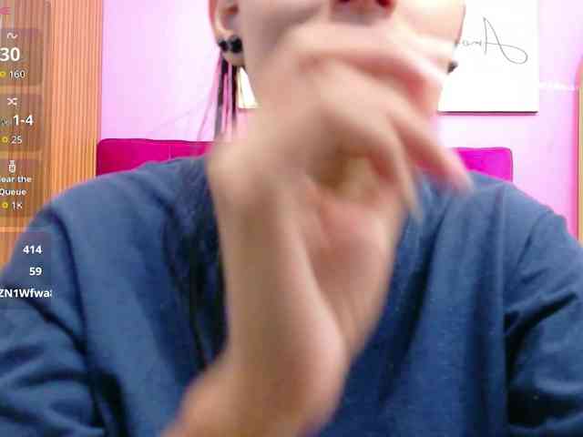 yourcuteneighbourr webcam