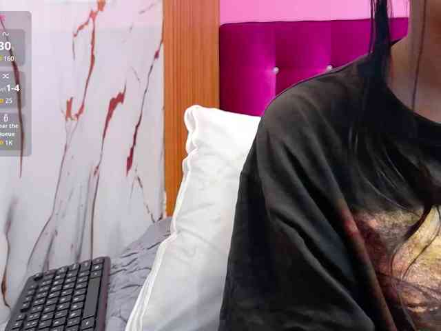 yourcuteneighbou... Live Webcam on BongaCams