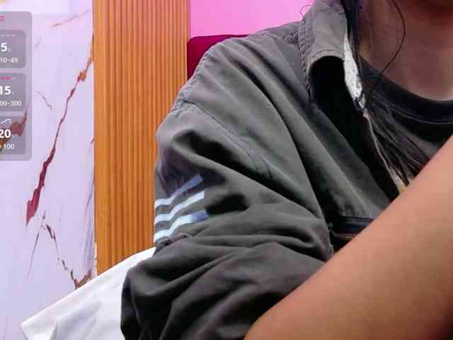 yourcuteneighbourr webcam