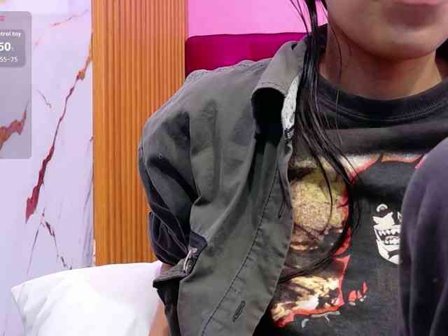 yourcuteneighbourr webcam
