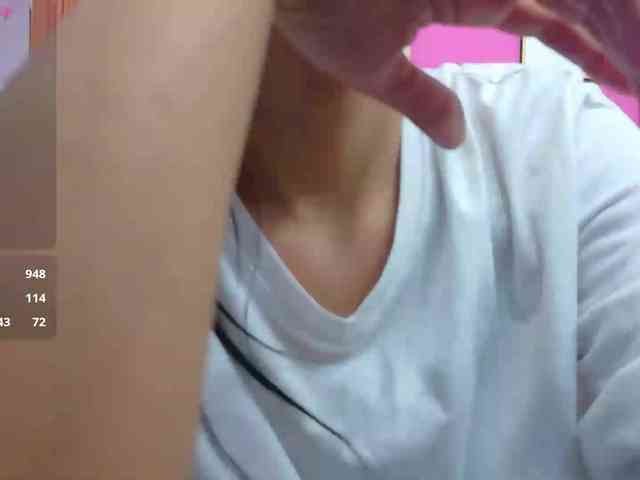 yourcuteneighbourr webcam