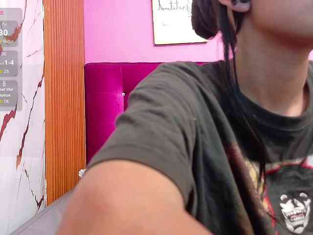 yourcuteneighbourr webcam