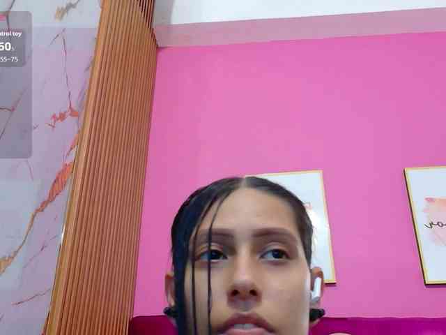 Model: yourcuteneighbourr