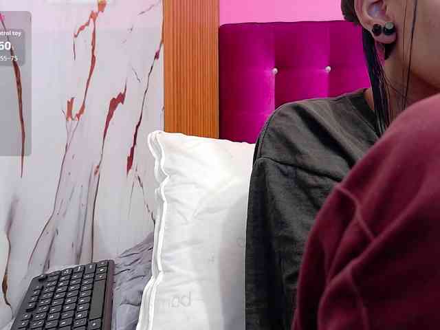 yourcuteneighbou... Live Webcam on BongaCams