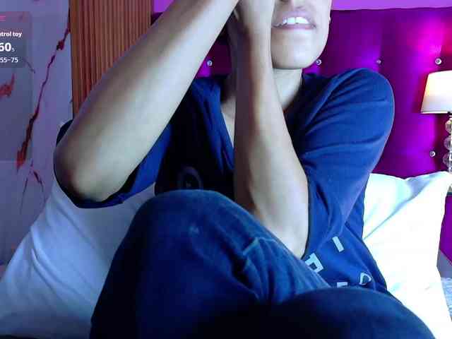 Model: yourcuteneighbourr