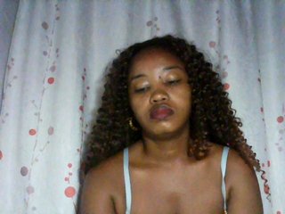 kylie11's Live Webcam