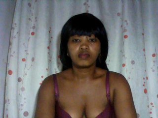 kylie11's Live Webcam