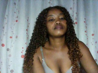 kylie11's Live Webcam