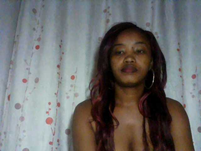 kylie11 live cam on UnifiedCams