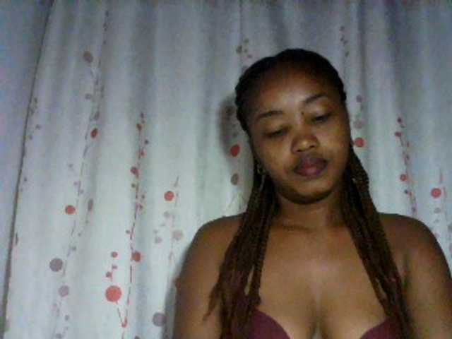 kylie11 live webcam show