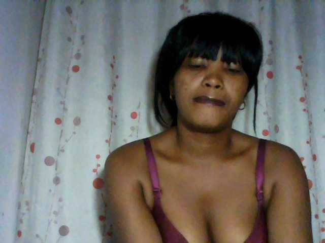 kylie11 live cam on UnifiedCams