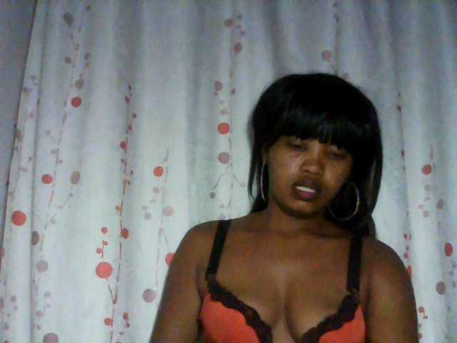 kylie11 live cam on BongaCams