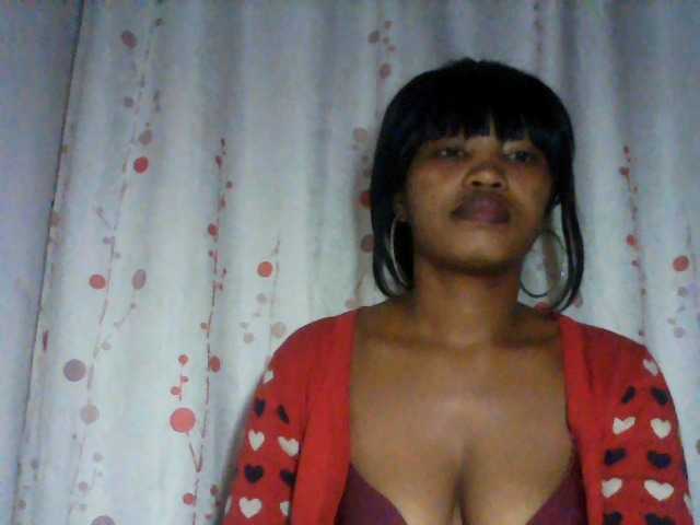 kylie11 live cam on UnifiedCams