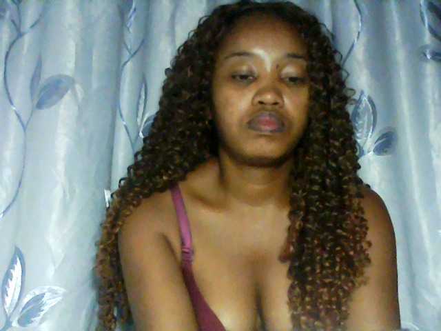 kylie11 live cam preview