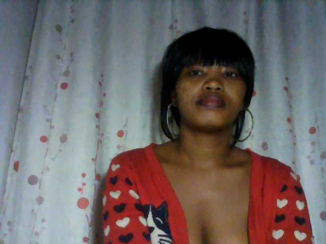 kylie11 live cam on BongaCams
