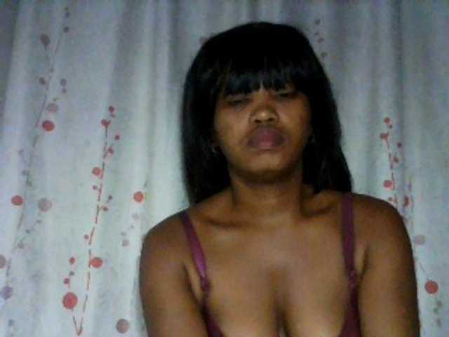 kylie11 live cam preview