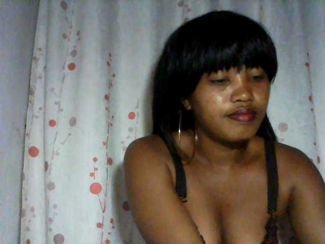 kylie11 live cam on BongaCams