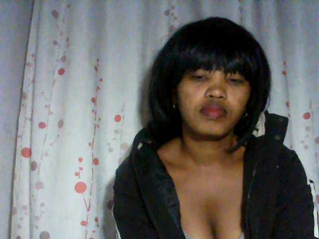 kylie11 live cam on BongaCams