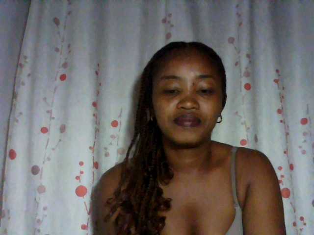 kylie11 live webcam show