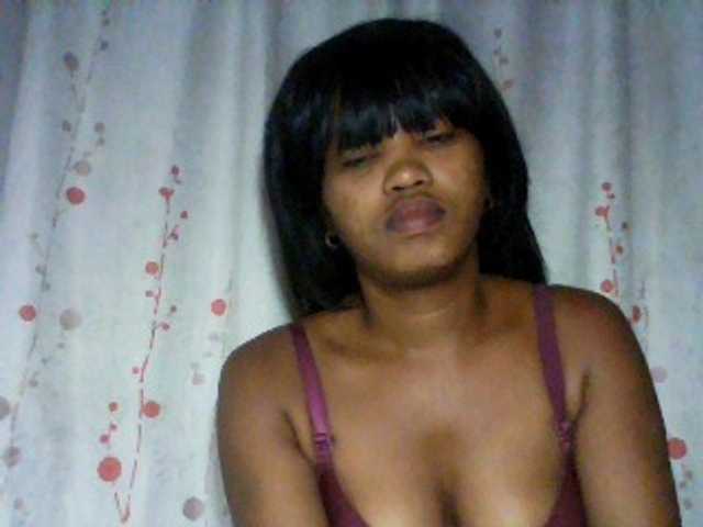 kylie11 live cam on BongaCams
