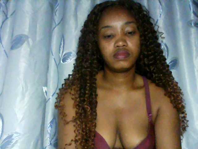 kylie11 live cam preview