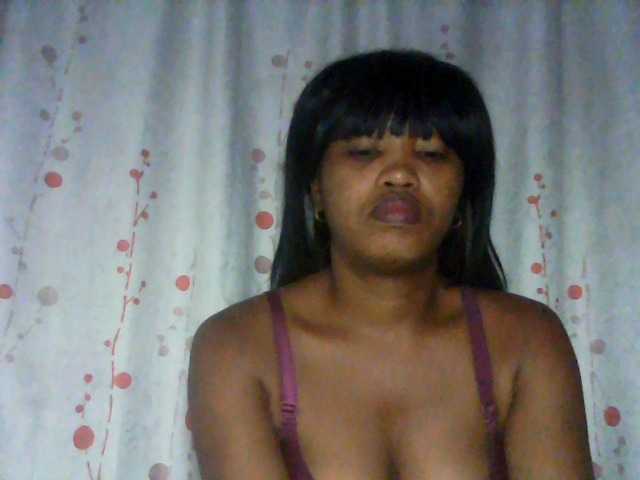 kylie11 live cam