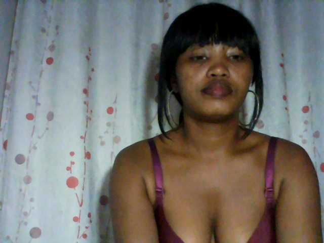 kylie11 live cam on BongaCams