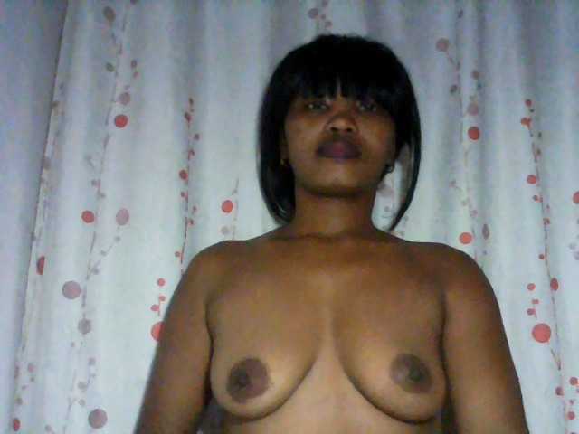 kylie11 live cam on BongaCams