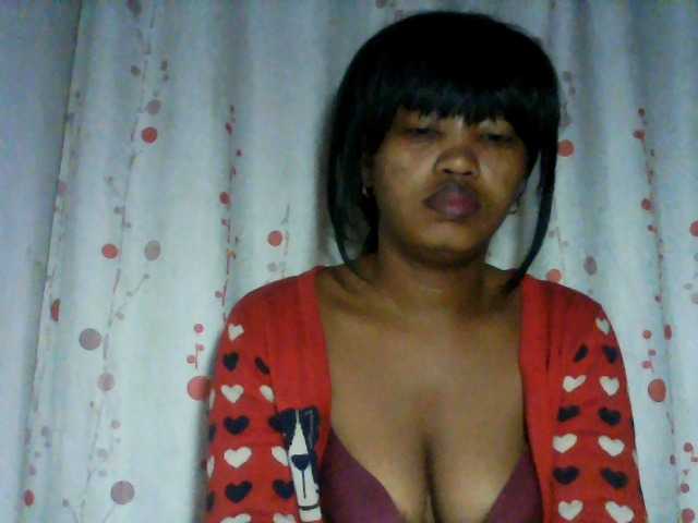 kylie11 live cam on UnifiedCams