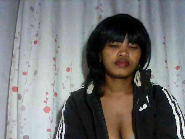 kylie11