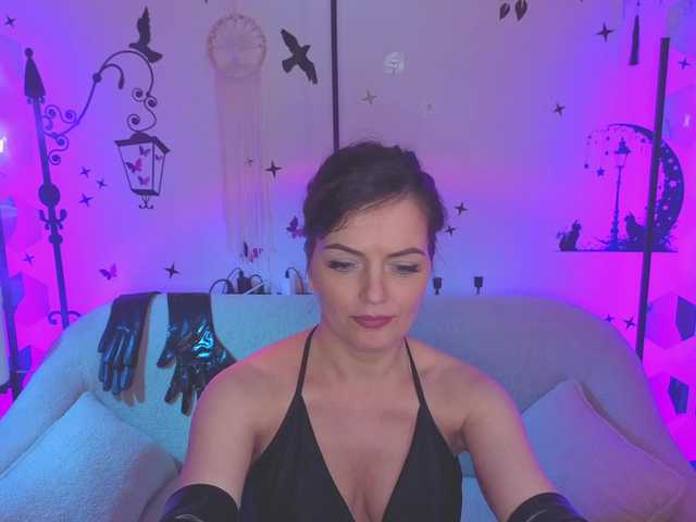 SelenaOlson live cam on BongaCams