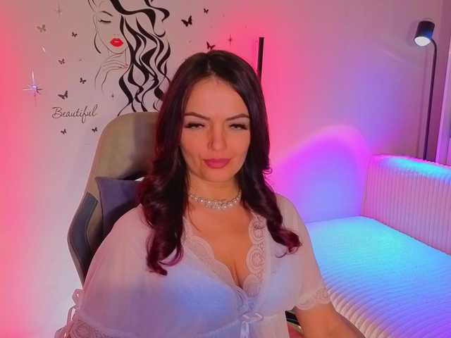 SelenaOlson live cam on BongaCams
