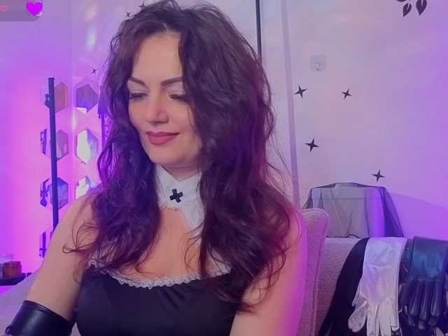 SelenaOlson live cam on BongaCams