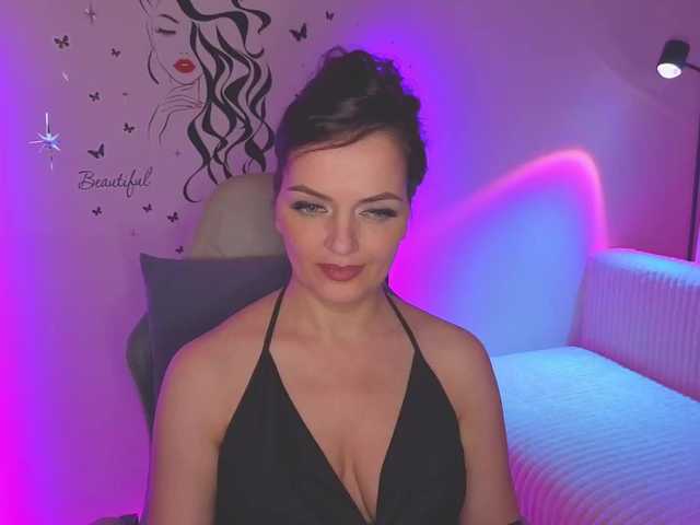 SelenaOlson live cam on BongaCams