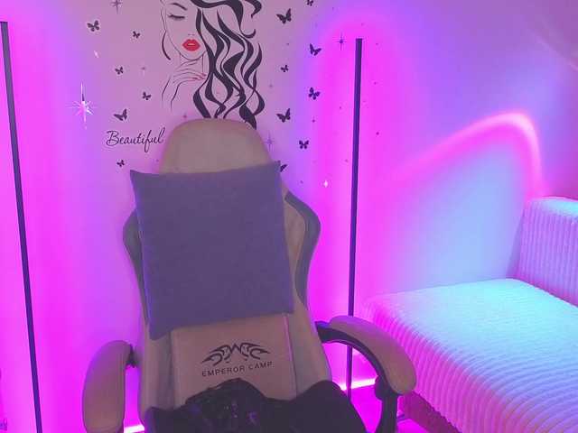SelenaOlson live cam on BongaCams
