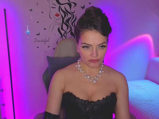 SelenaBlooms live webcam show