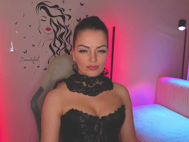 selenaolson online