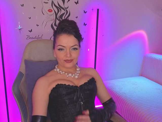 go to chat with SelenaBlooms